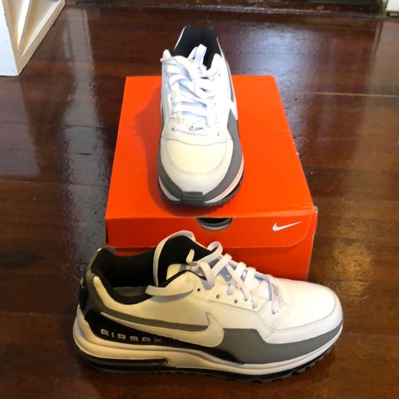 Nike Other - Brand new Nike Air Max sneakers